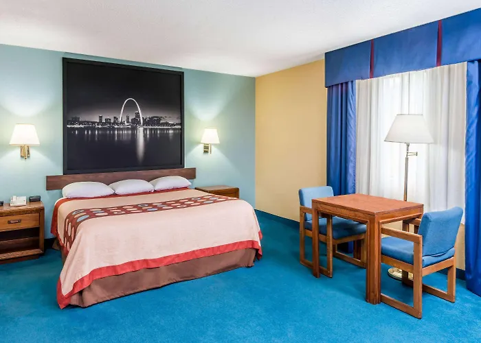 Super 8 By Wyndham Hotel